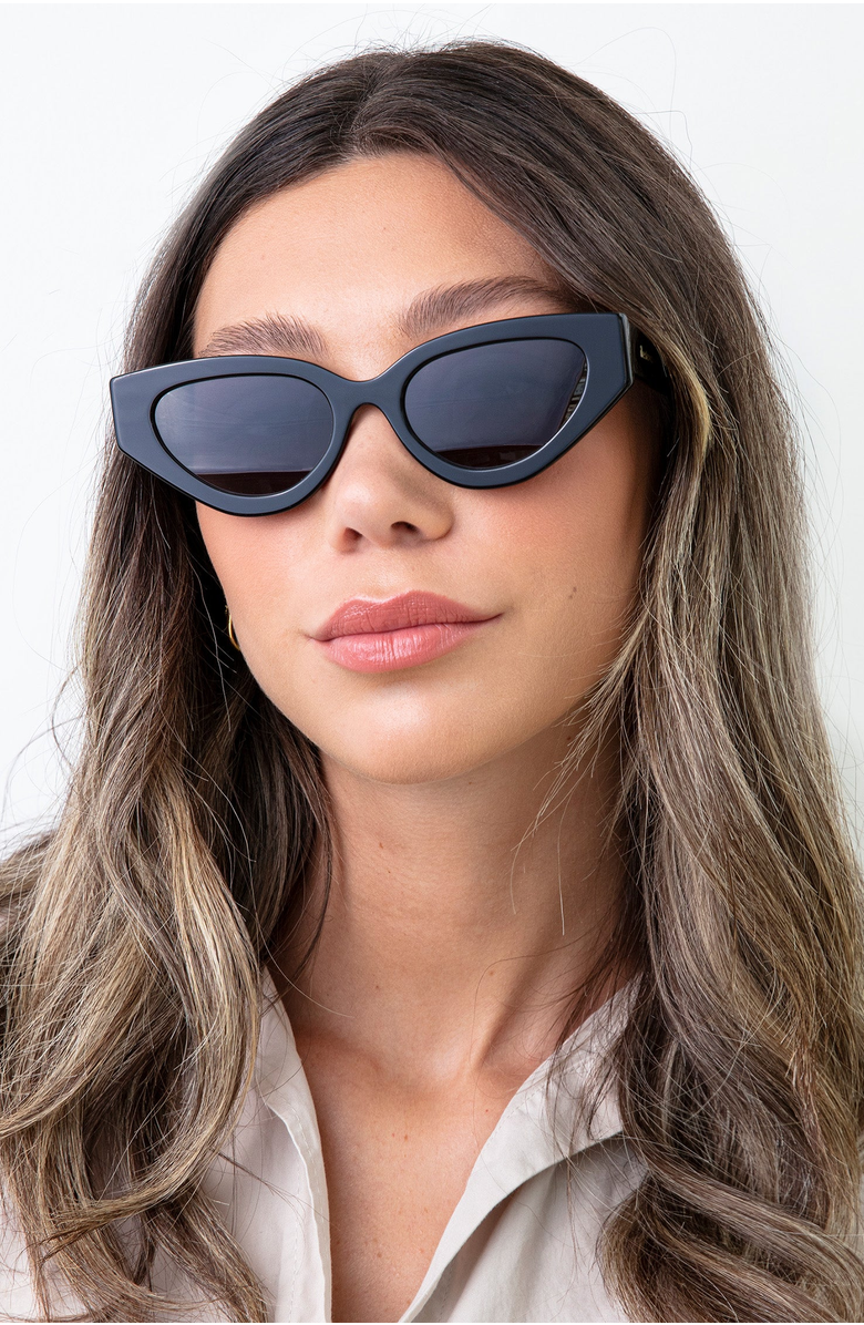 Illesteva Mary Lou Sunglasses, Alternate, color, Cream / Brown