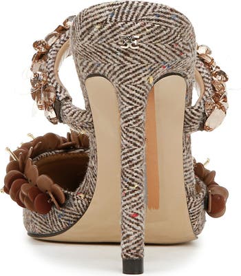 Erinia Pointed Toe Pump