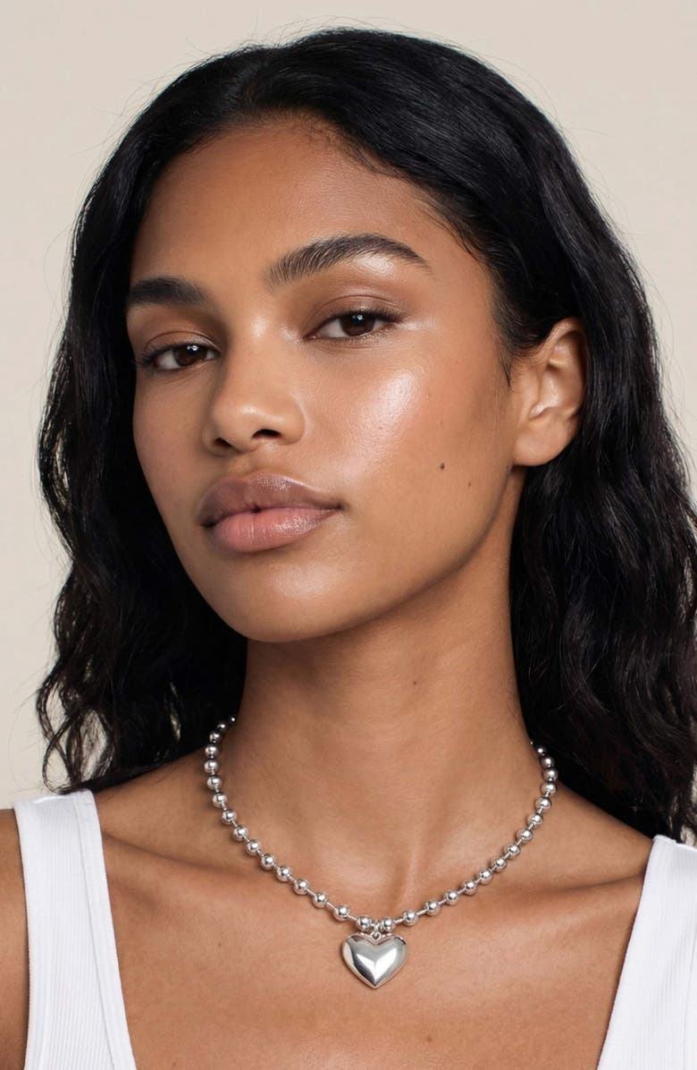 Ettika Chunky Heart Necklace, Alternate, color, Silver