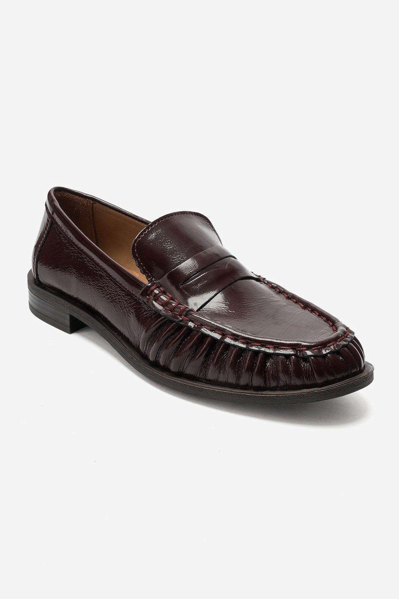 Chen Leather Loafer, Main, color, Burgundy Patent