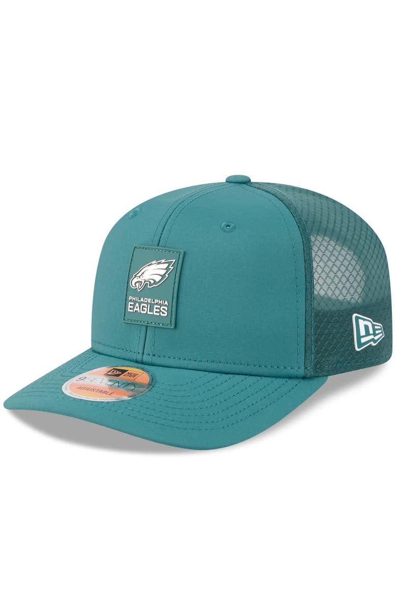 New Era Men's New Era Green Philadelphia Eagles 2025 Sideline 9SEVENTY Trucker Adjustable Hat, Main, color, Green