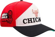 PRO STANDARD Men's Pro Standard Red/Black Chicago Bulls Pinch Chevron Adjustable Hat