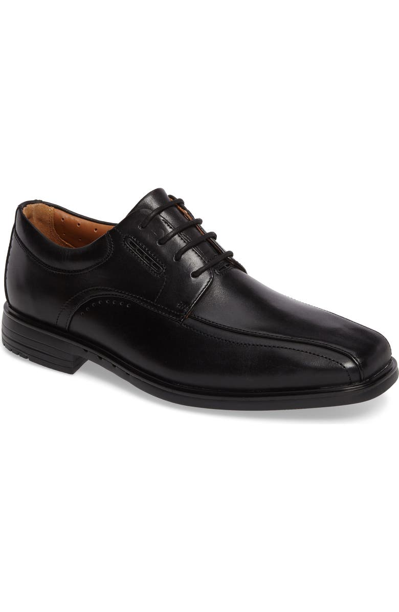 Clarks<sup>®</sup> Un.Kenneth Bike Toe Oxford, Main, color,