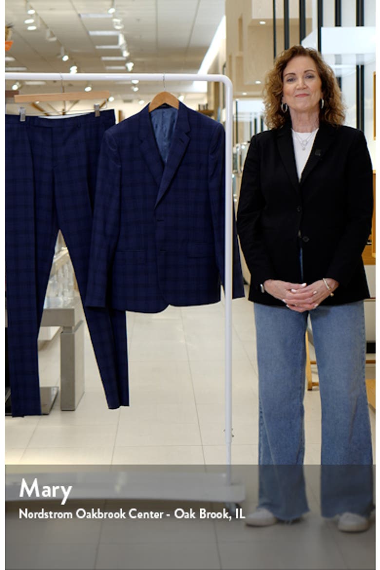 Solid Wool Tuxedo video