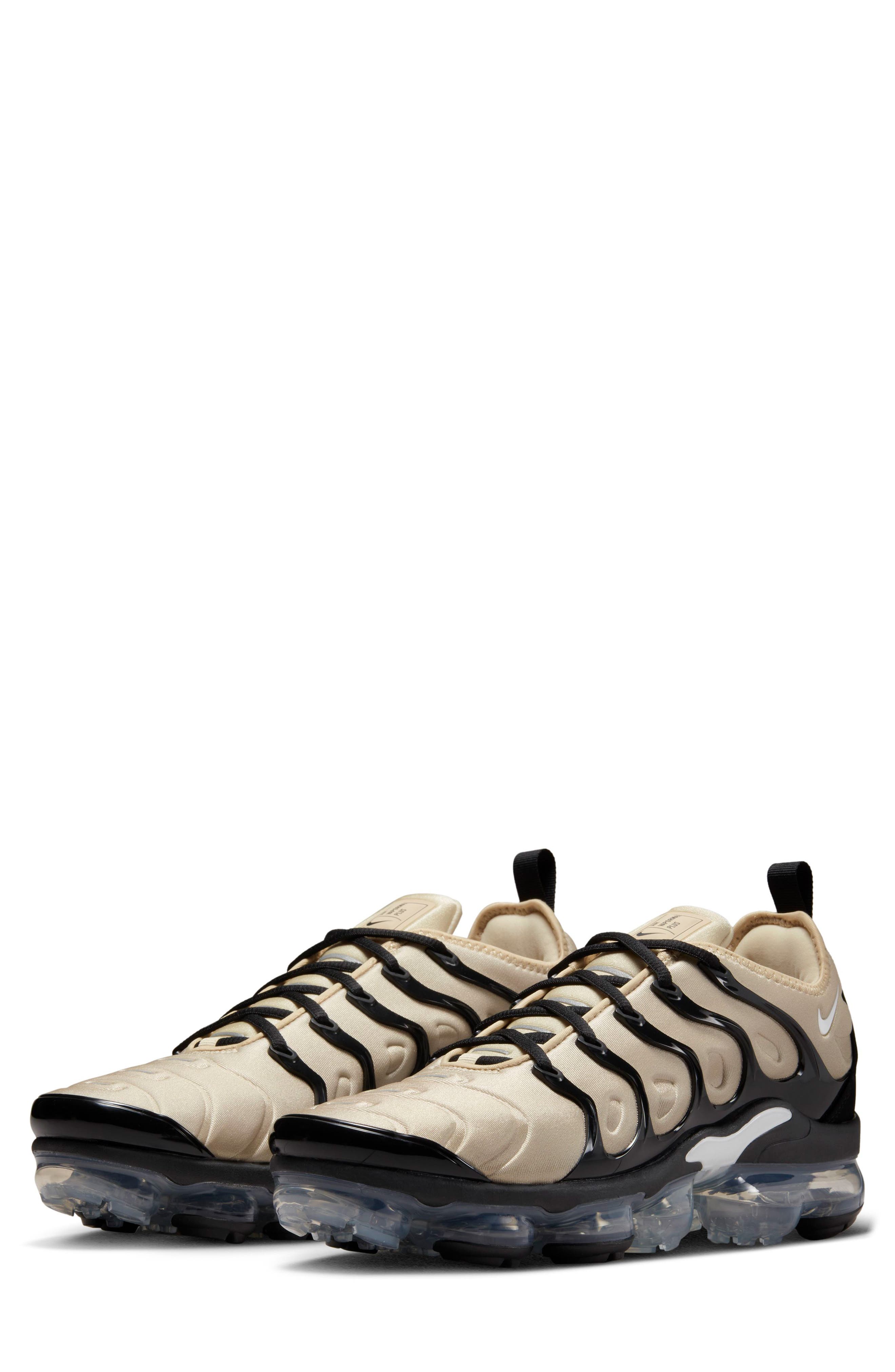 Nike Air VaporMax Plus Sneaker, Main, color, 