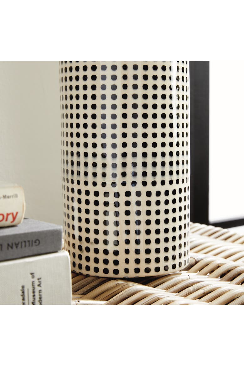 Mina Vase, Alternate, color, Black