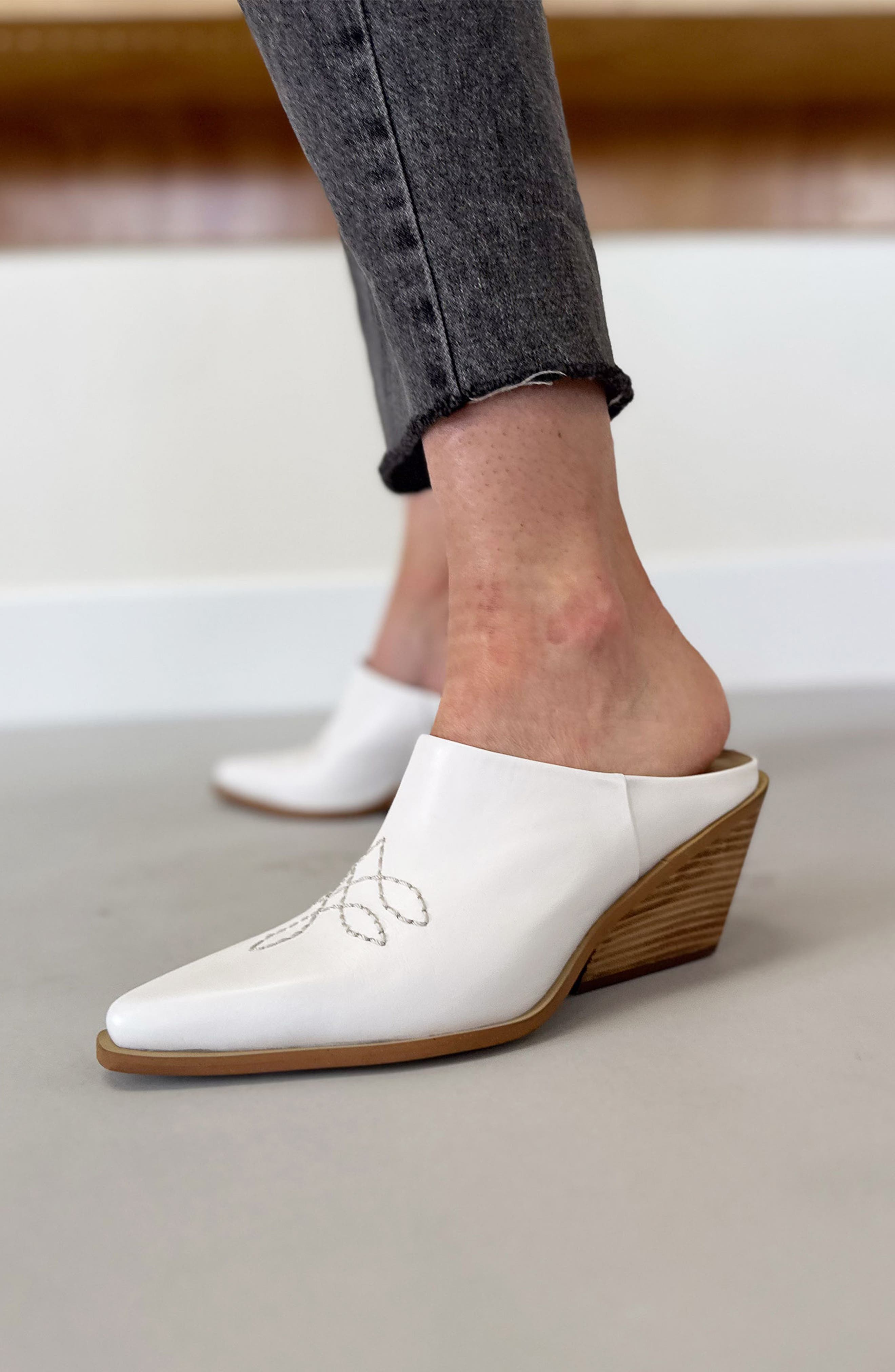 Seychelles Spirit Pointed Toe Mule, Alternate, color, White Leather