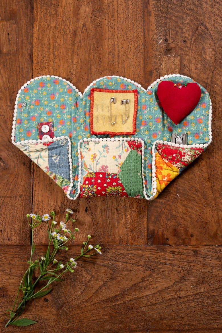 County Fair Trifold Sewing Kit, Alternate, color, Multi