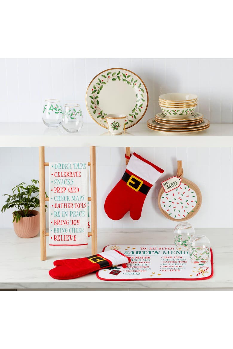 Santas Coming 5‑piece Kitchen Gift Set, Multicolor - 8"w X 12.5"l, Alternate, color, Multicolor