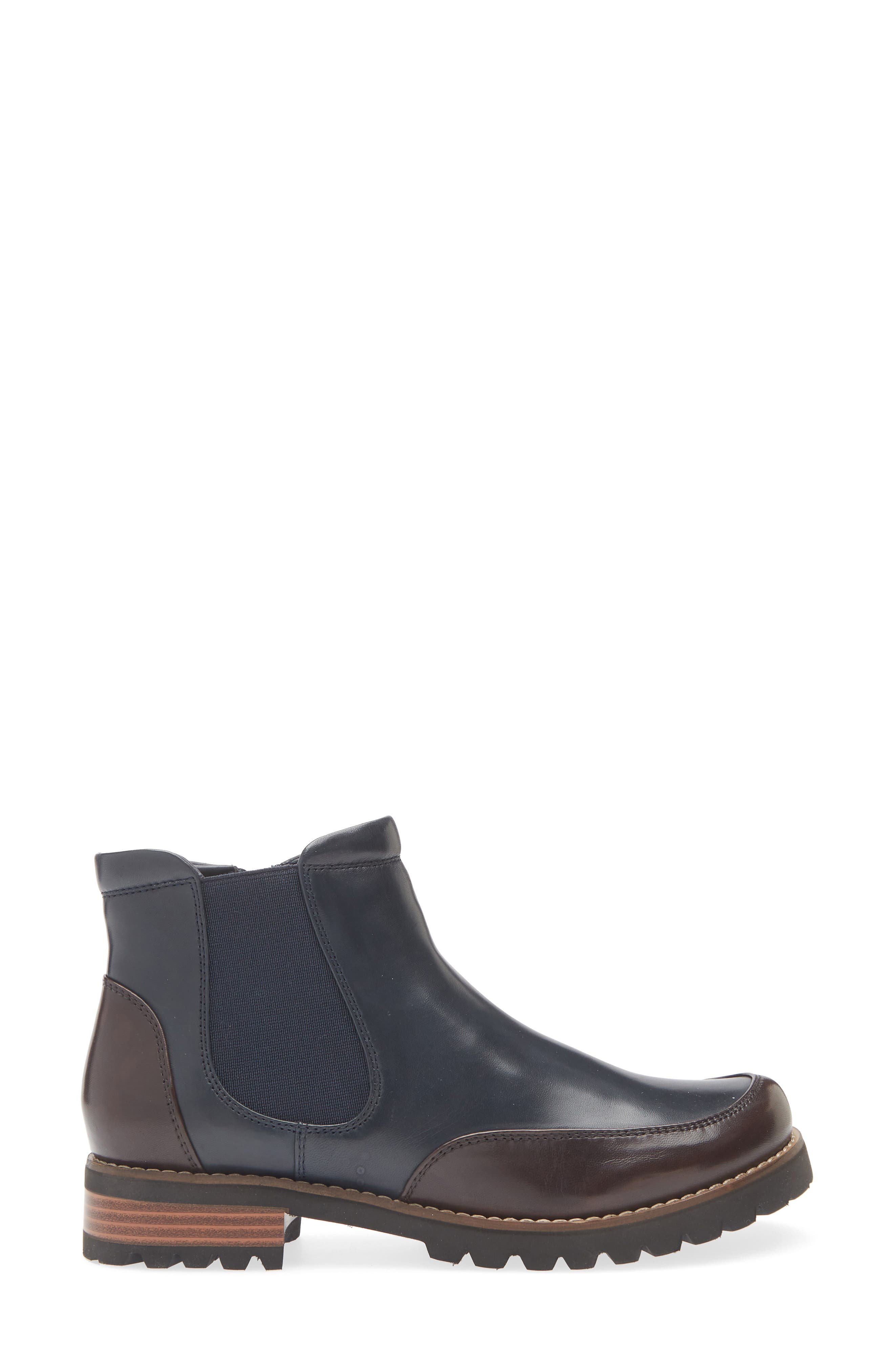 Layla Lug Sole Chelsea Boot, Alternate, color, GLOVE TDM/ NAVY