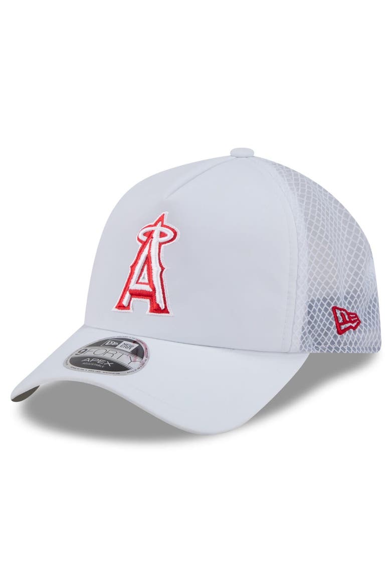 Men's New Era White Los Angeles Angels 2026 Batting Practice Apex 9FORTY Adjustable Trucker Hat, Main, color, White