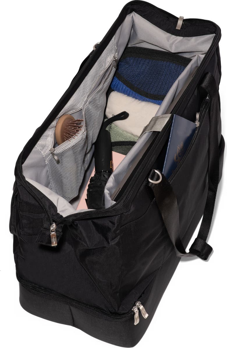 BAGGALLINI Modern Weekender Bag, Alternate, color, Black