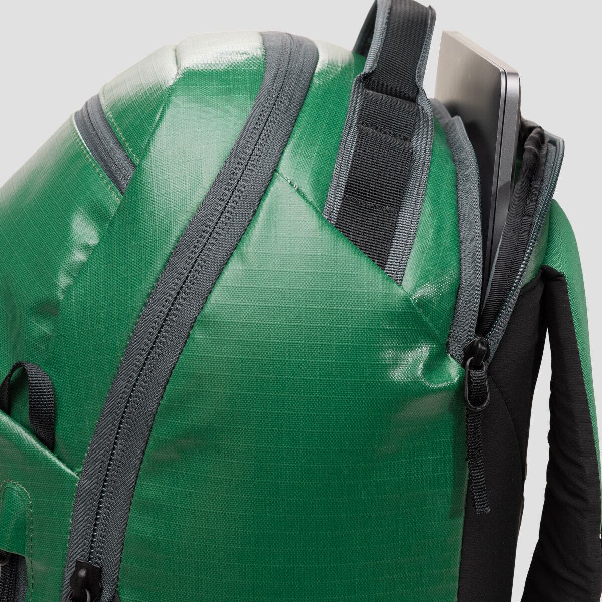 Backcountry Destination 20L Backpack, Alternate, color, Gearhead Green