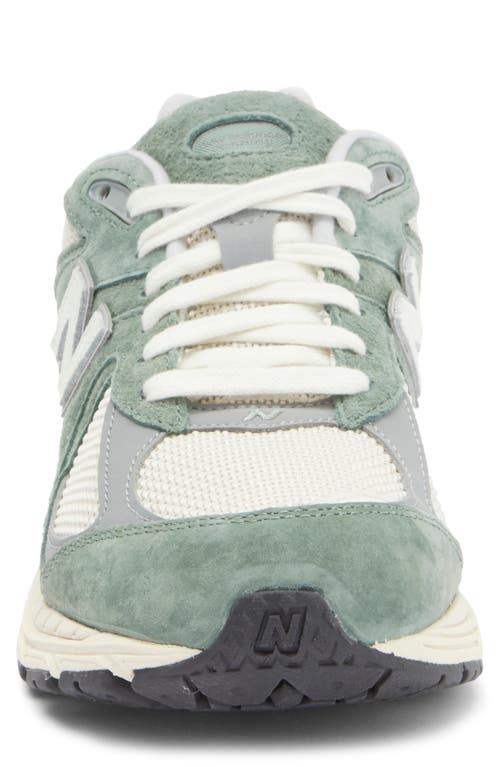 New Balance Gender Inclusive 2002r Sneaker
