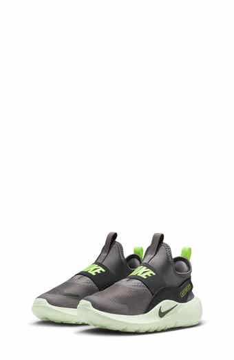 Nike Kids' Flex Runner 4 Sneaker