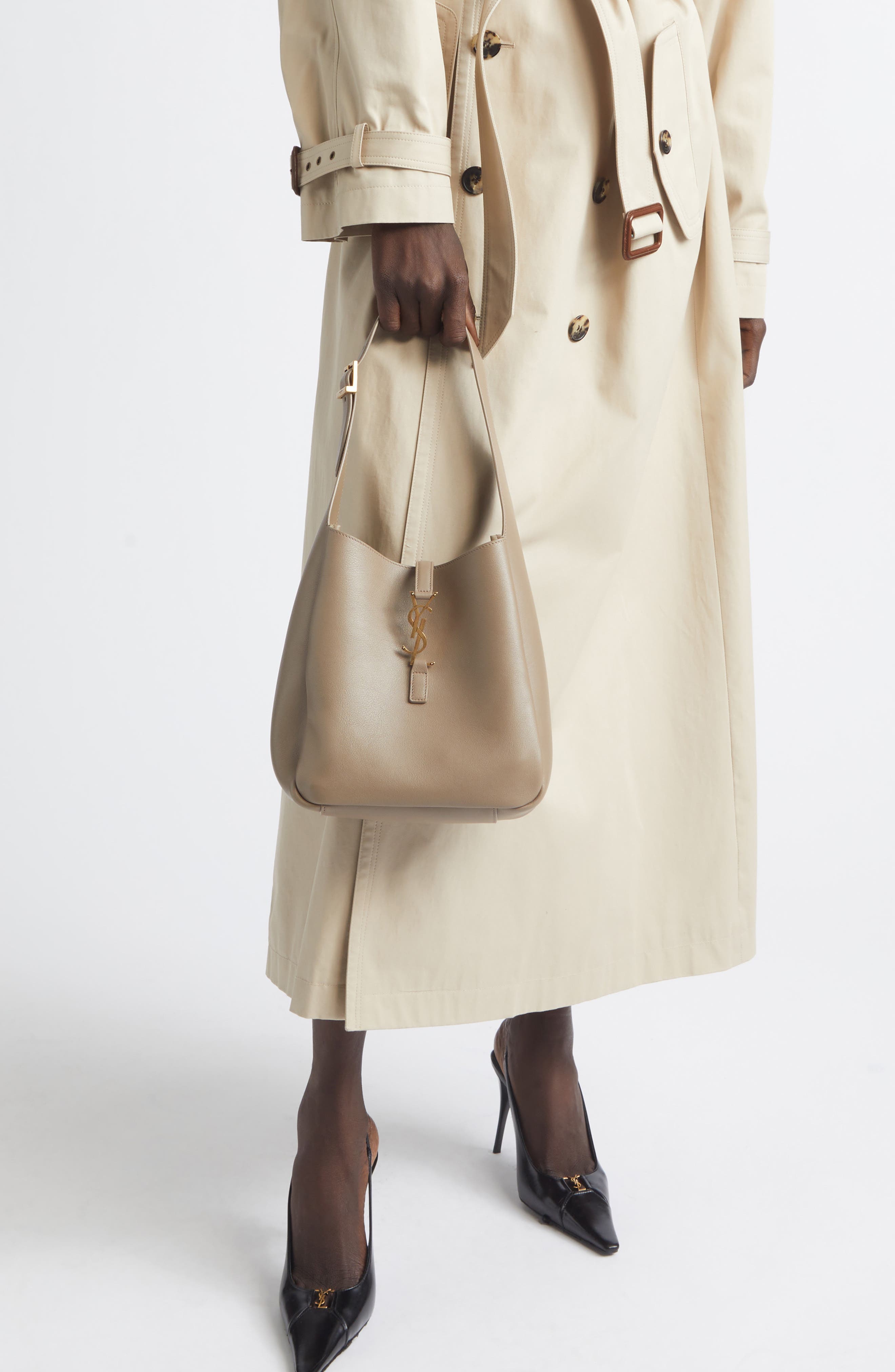 Saint Laurent Small Le 5 à 7 Leather Hobo Bag, Alternate, color, Light Cumin