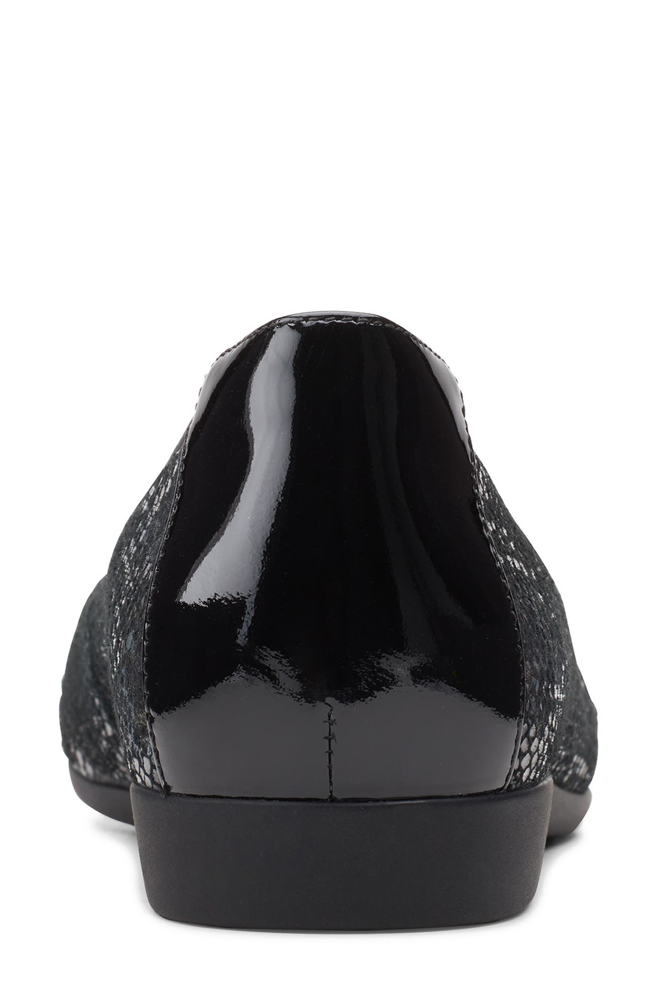 Clarks<sup>®</sup> Un Darcey Cap Toe Flat, Alternate, color, 