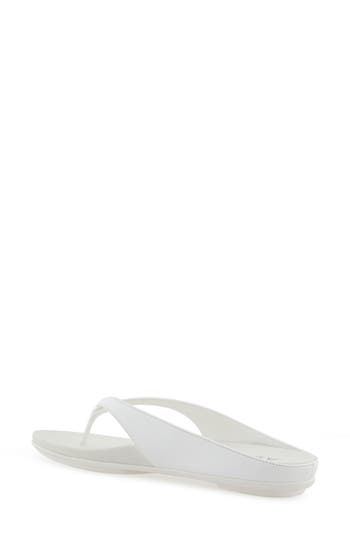 Aerosoles Fisher Sandal In White Faux Leather
