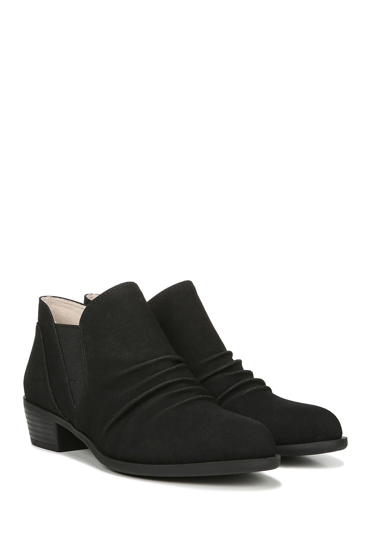 LifeStride Aurora Bootie, Alternate, color, Black