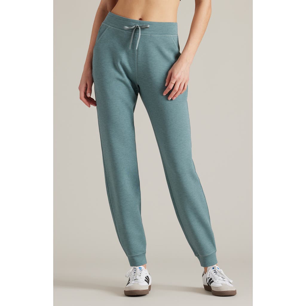 Rhone Dreamglow Joggers In Green