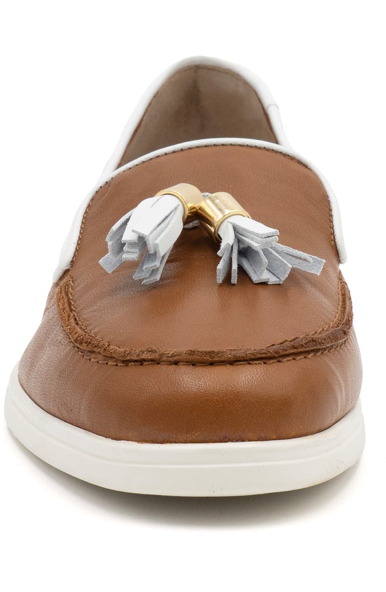 Amalfi by Rangoni Rampichino Tassel Loafer, Alternate, color,