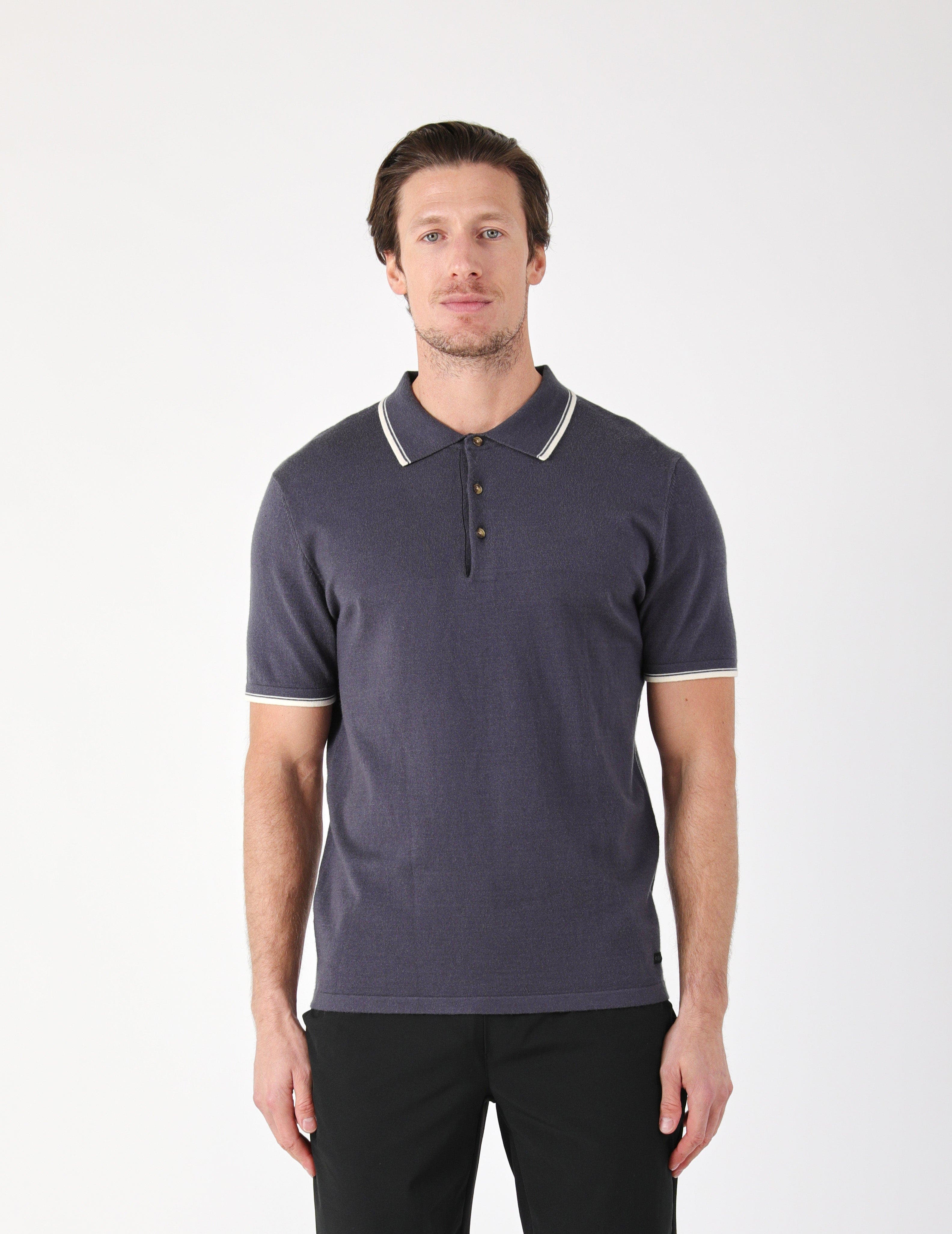 Carbon/Oatmilk