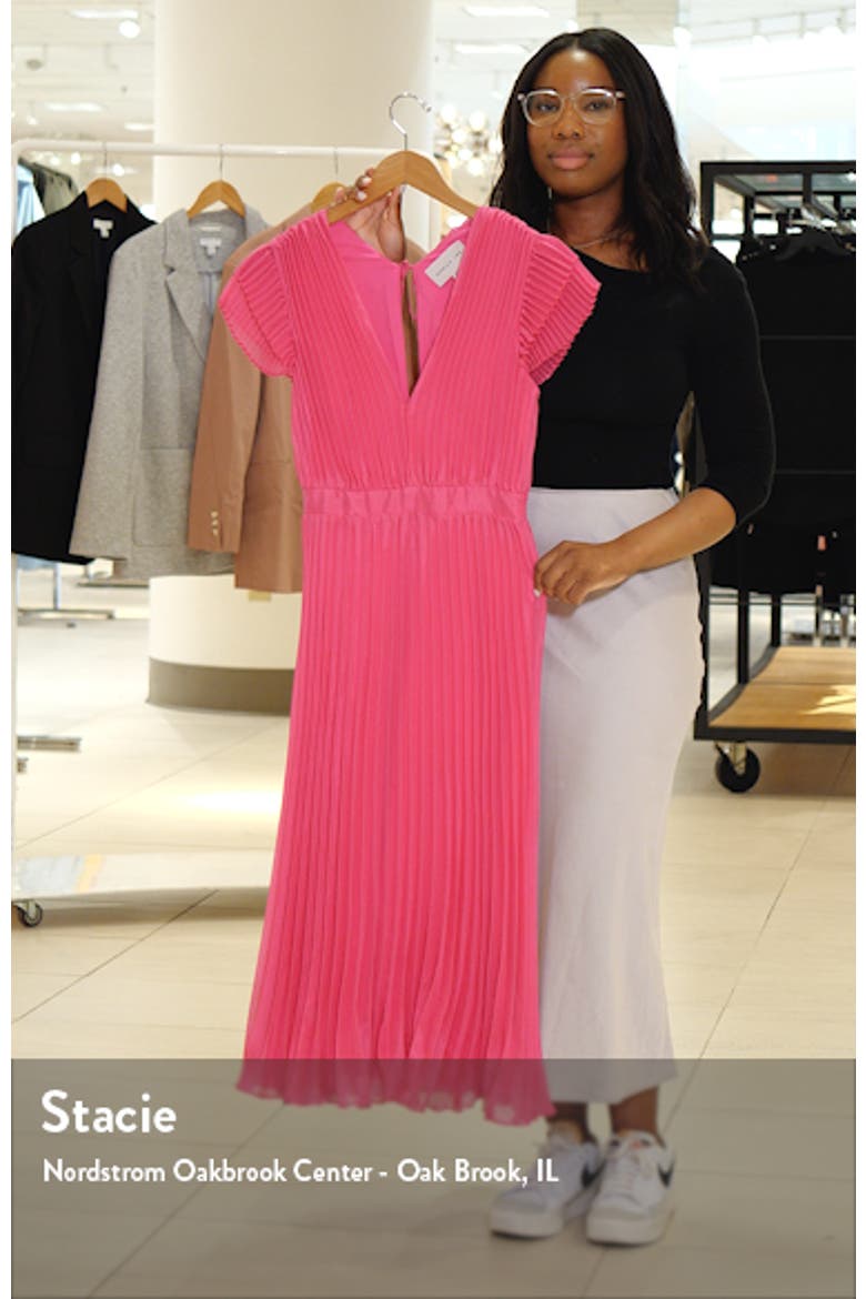 Daisy Pleated Tie Back Midi Dress video