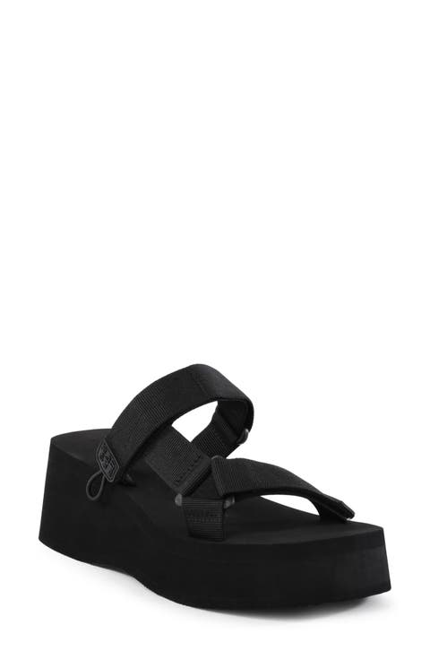 Skip To Me Platform Sandal (Women)