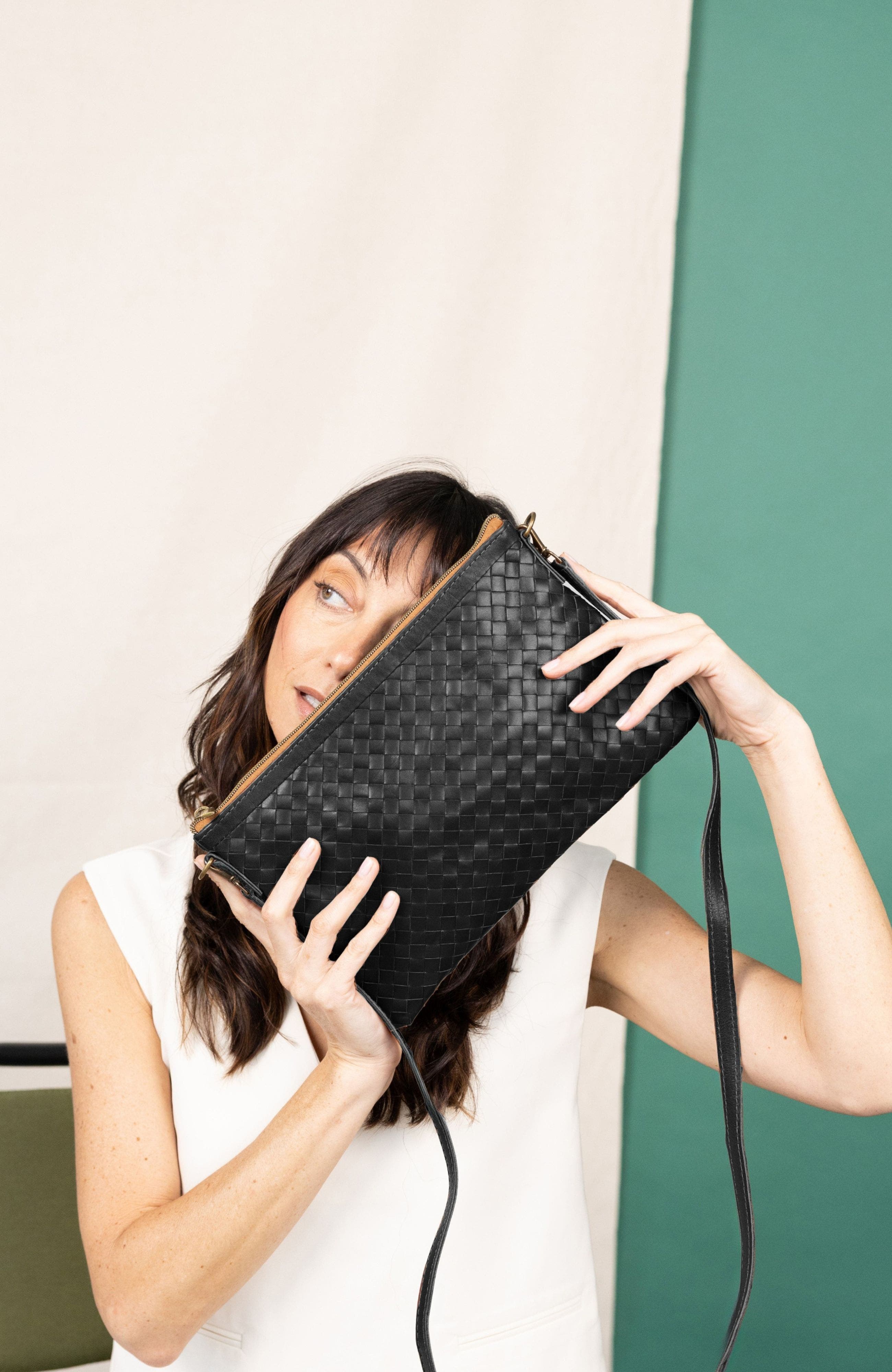 Deux Mains Woven Crossbody Bag, Alternate, color, Black