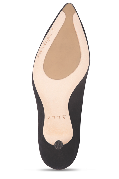 Ally Shoes Classic Pump In Black
