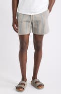 MAVRANS Rode Stripe Shorts