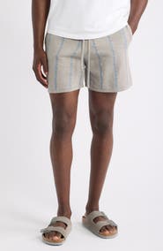 MAVRANS Rode Stripe Shorts