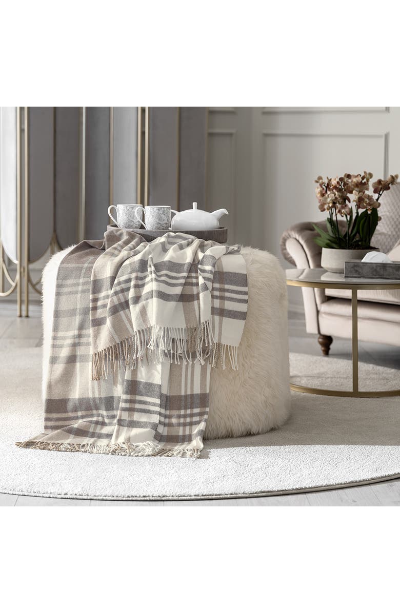 Togas Ruiz throw, Alternate, color, Beige