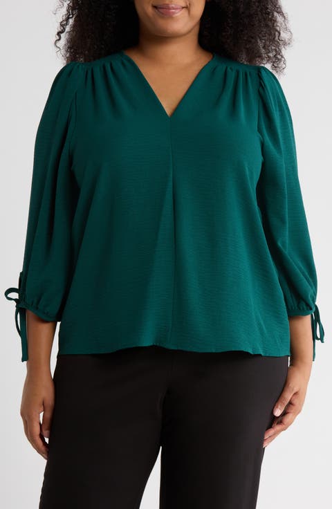 V-Neck Long Sleeve Top (Plus)