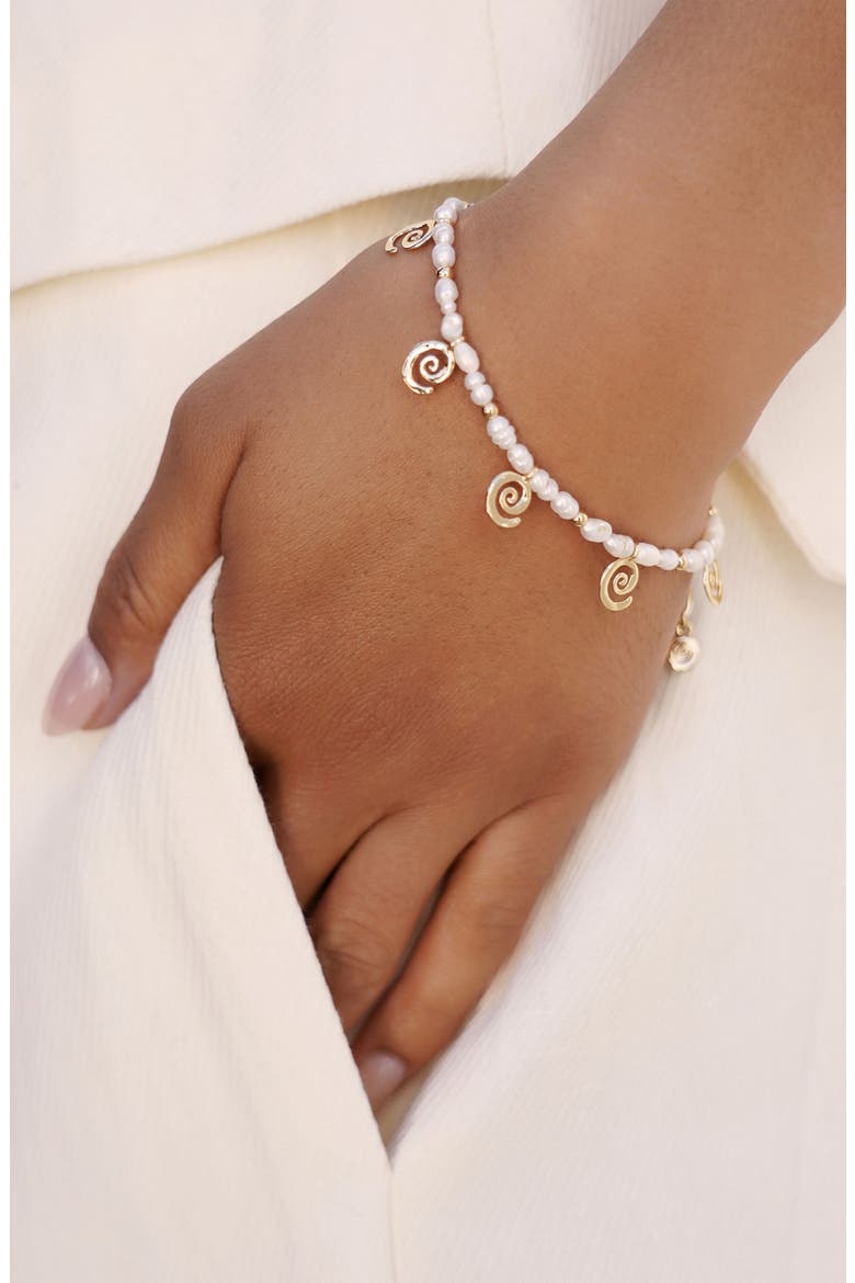 Aura Swirl Pendant Freshwater Pearl Bracelet, Alternate, color, GOLD