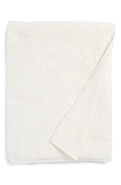 Milagro Bath Collection