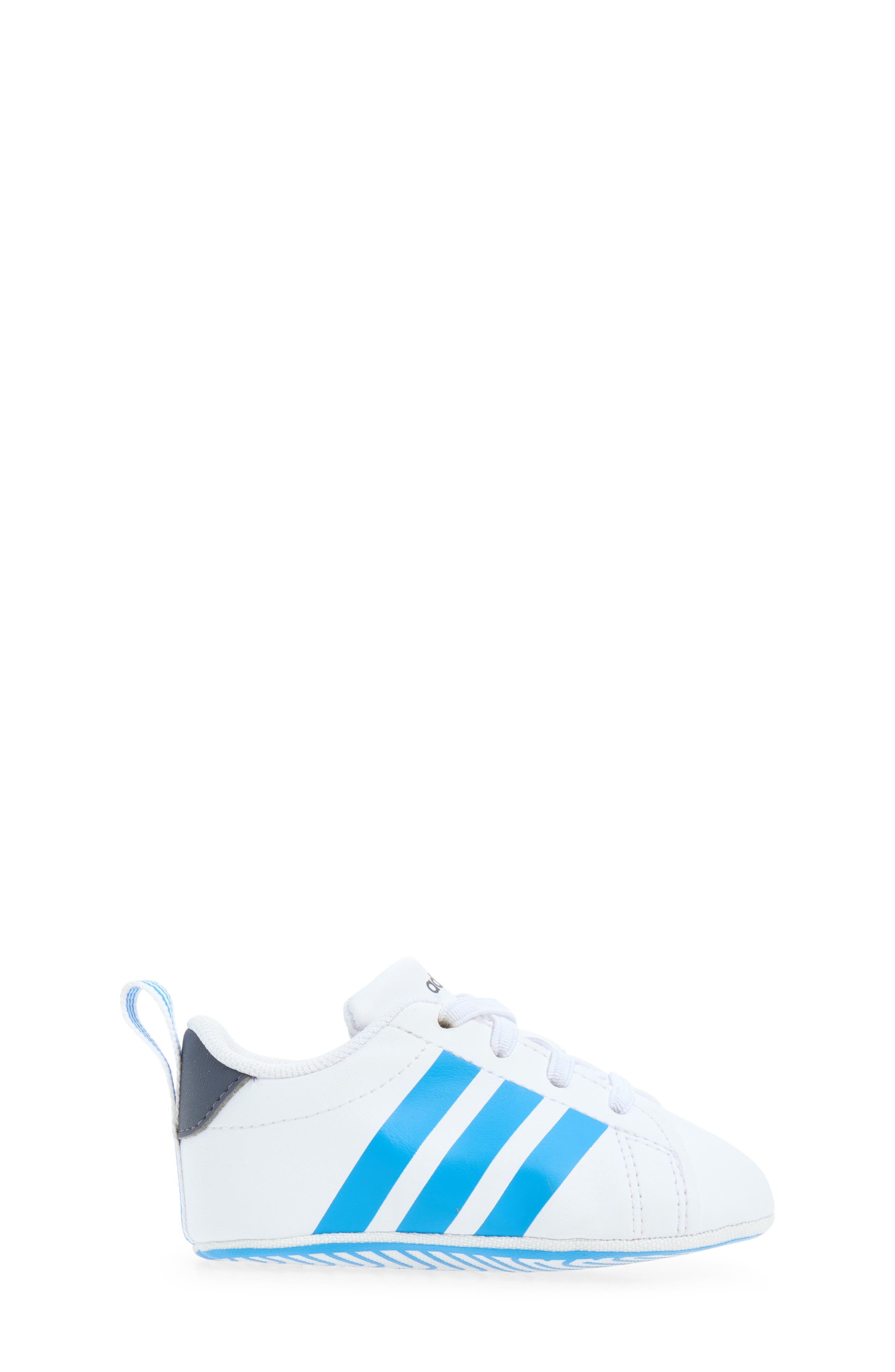 Grand Court Crib Sneaker, Alternate, color, WHITE/ LUCID BLUE/ ONIX