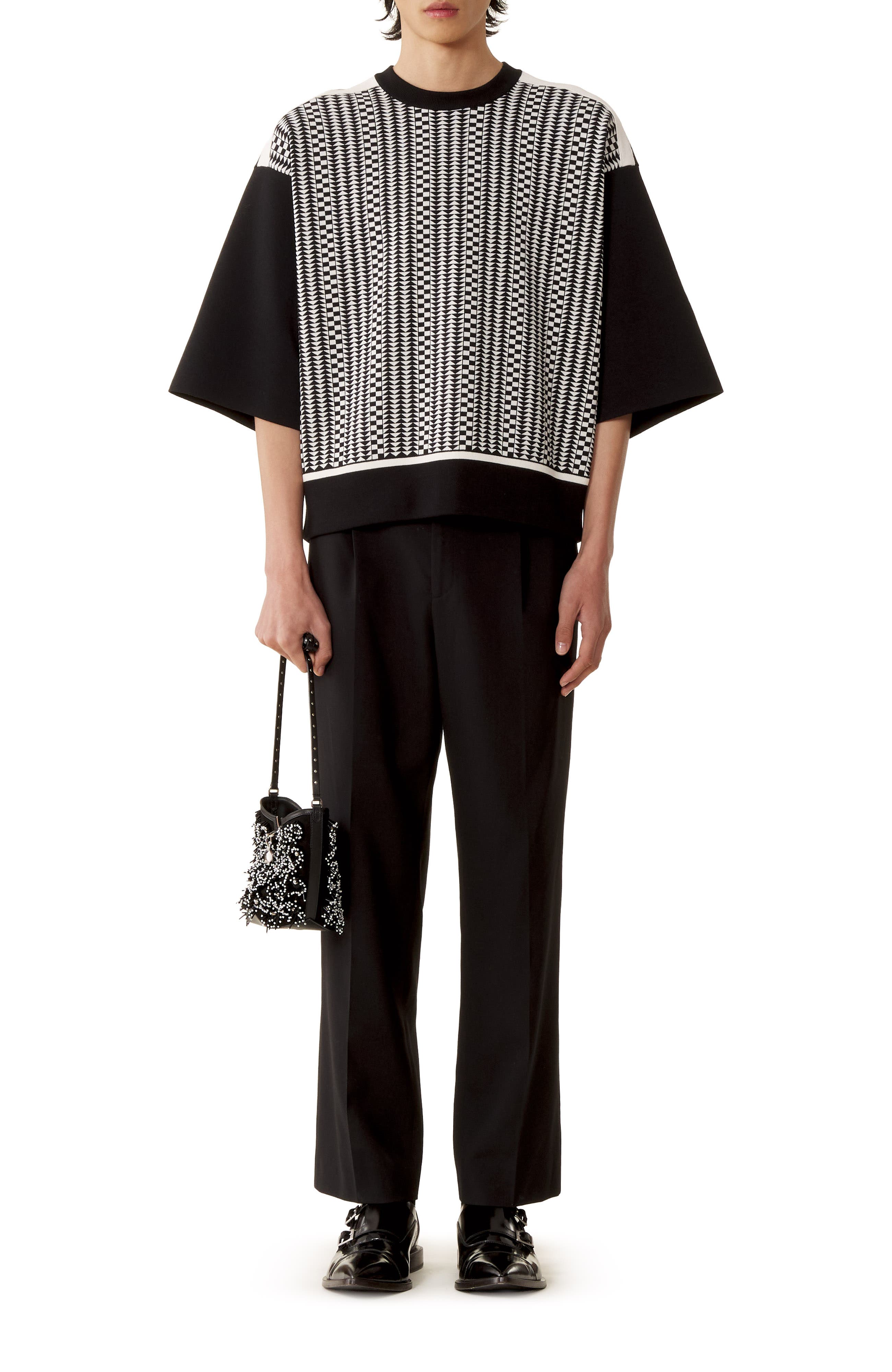selected Black/Ecru