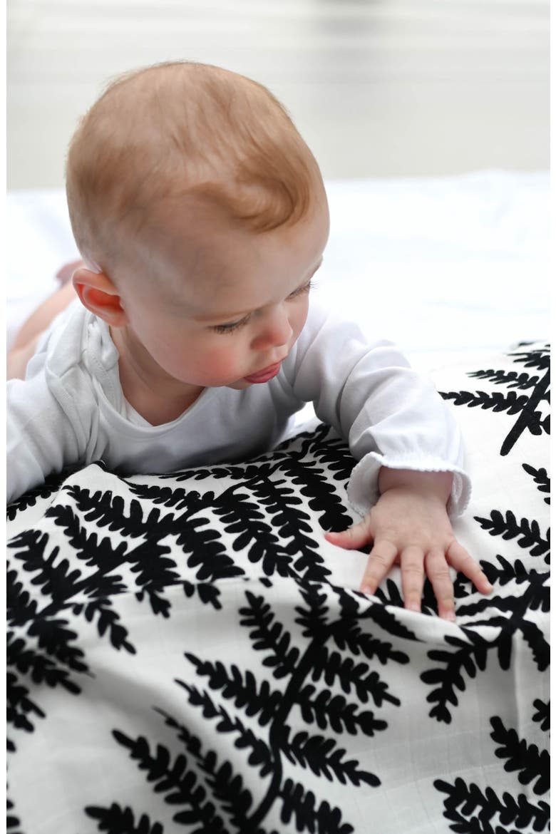 Fern Muslin XL Sensory Square, Alternate, color, BLACK AND WHITE