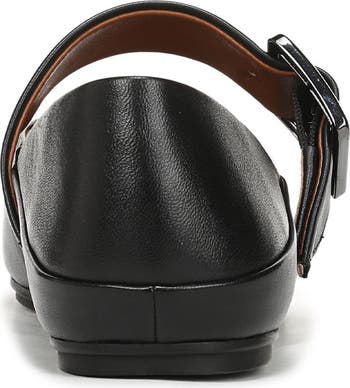 Oakes Square Toe Flat