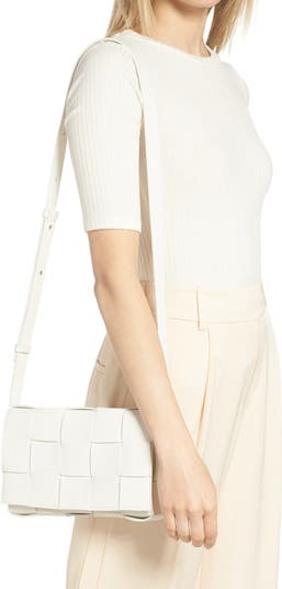 【BOTTEGA VENETA】BIG Sale★INTRECCIATO LEATHER クロスボディ Bottega Veneta Intrecciato Leather Crossbody Bag | Nordstrom