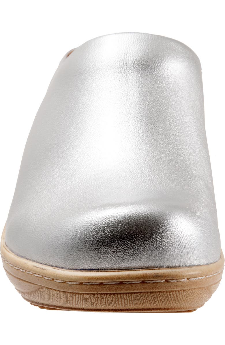 SoftWalk<sup>®</sup> SoftWalk Madison Clog, Alternate, color,