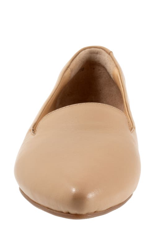 Trotters Harlowe Pointed Toe Loafer