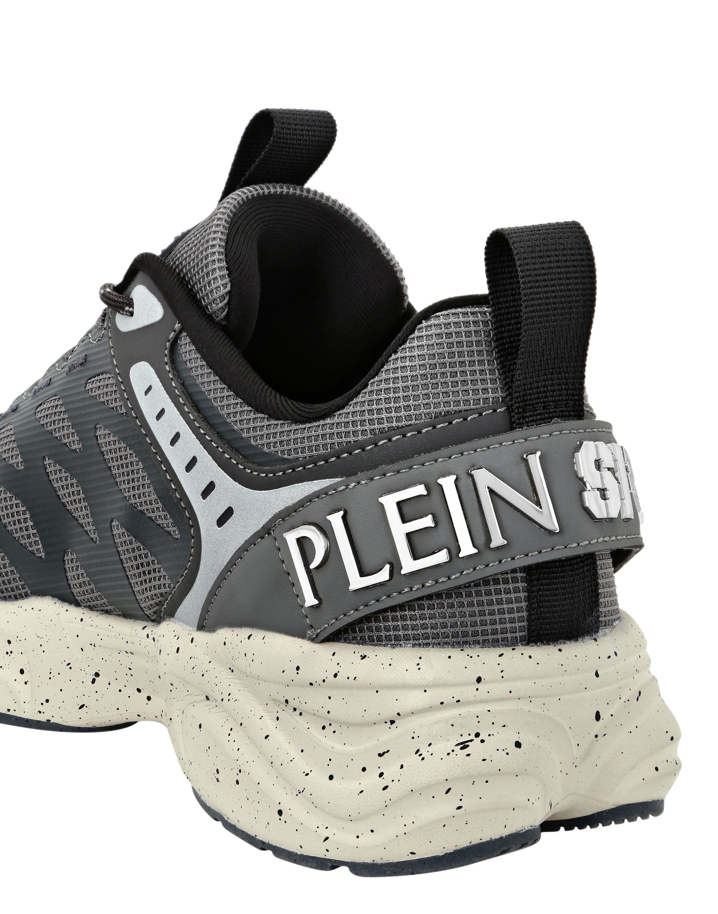 Venom Striker // Gen.x.05 Unisex, Alternate, color, grey/darkgrey