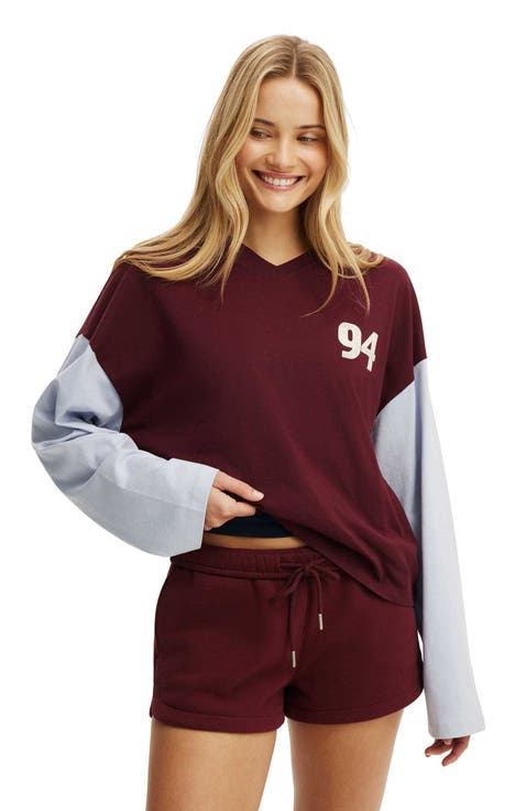 Women's Active Graphic V-neck Ls Tee