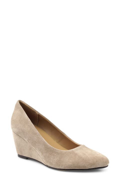 Wedge Pump (Women)