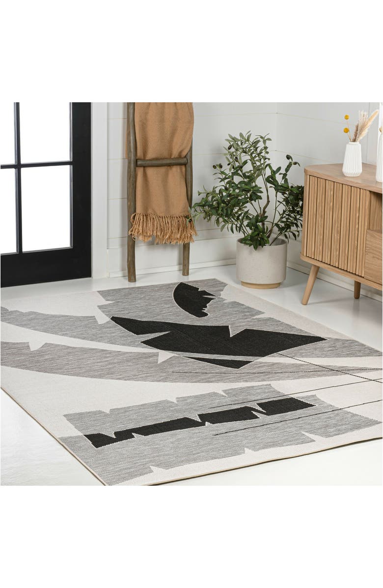 JONATHAN Y Shelby Coastal Vintage Abstract Palm Leaf Indoor/Outdoor Area Rug, Alternate, color, Gray/Cream