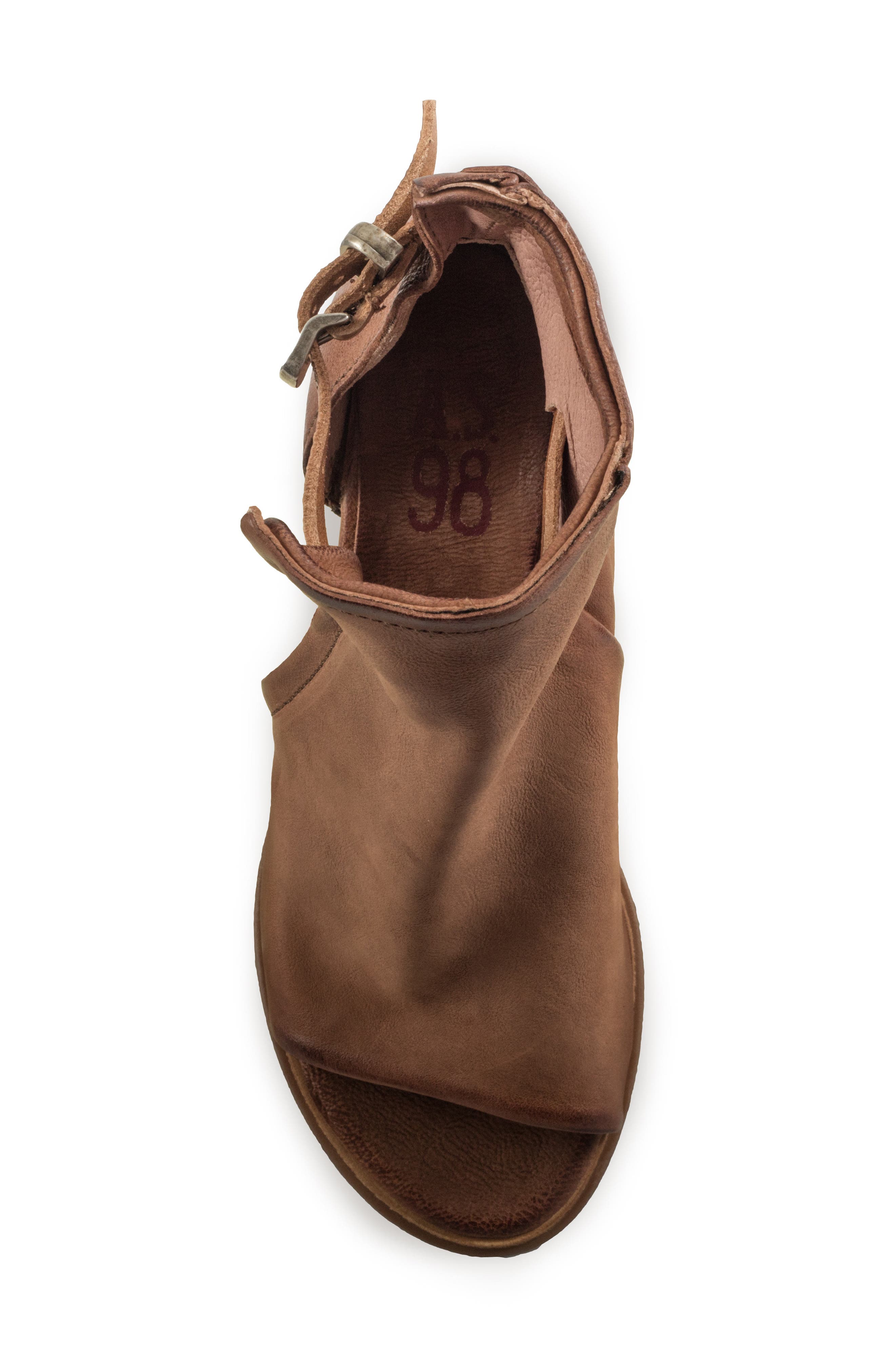 Morgan Sandal, Alternate, color, WHISKEY