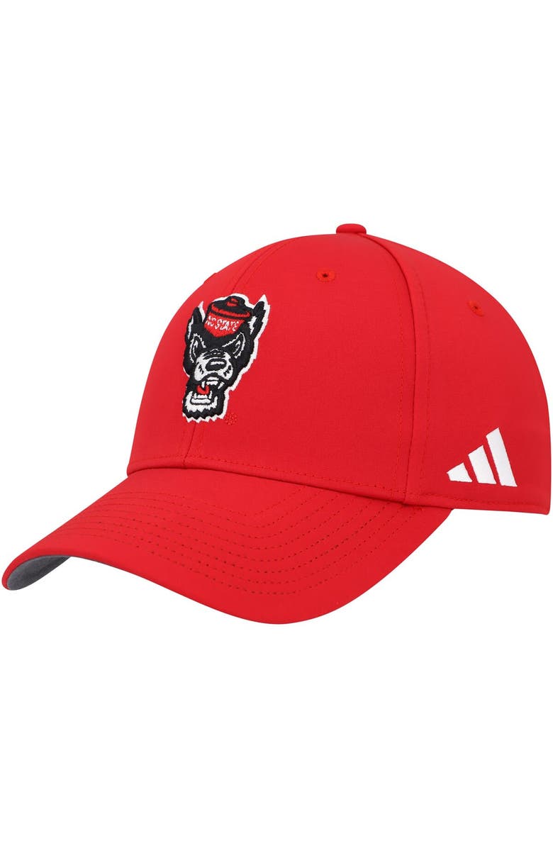 adidas Men's adidas Red NC State Wolfpack 2021 Sideline Coaches Flex Hat, Main, color, 