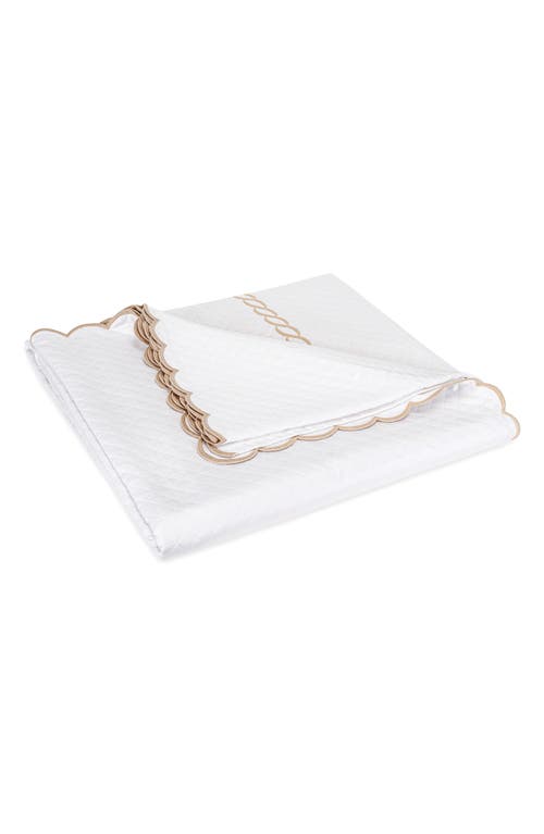 Matouk Classic Chain Scallop Matelasse Full/queen Coverlet In Dune